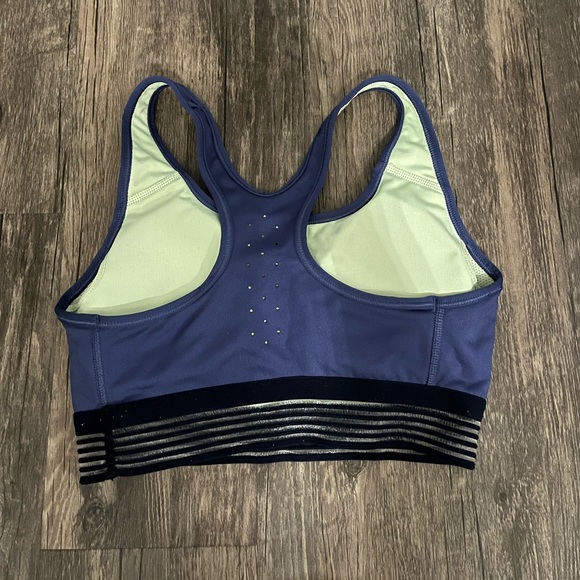 Nike Dri-Fit Purple Racerback Sports Bra Sz S - Picture 2 of 3